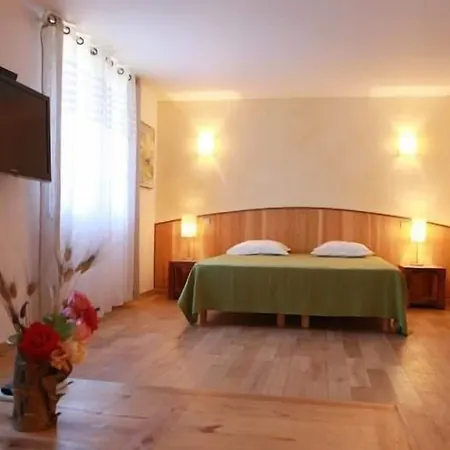 Mas De L'ermitage Couette-café