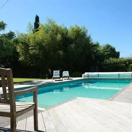 Mas De L'ermitage Bed & Breakfast