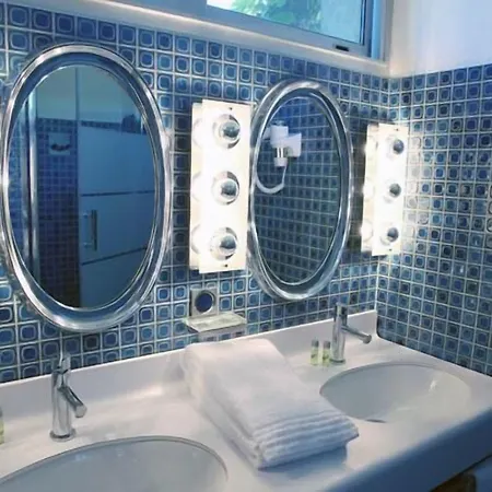 Bed & Breakfast Mas De L'ermitage 4*