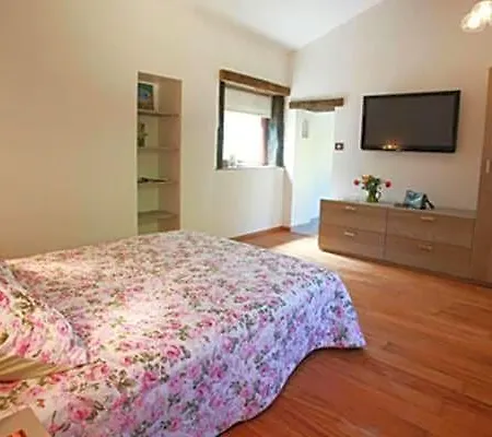 B&B Mas De L'ermitage 라테