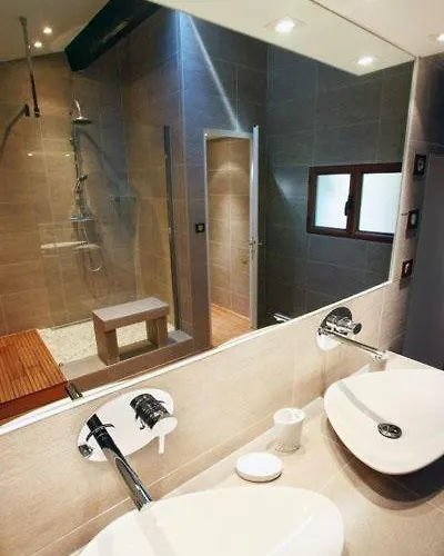 Alojamento de Acomodação e Pequeno-almoço Mas De L'ermitage