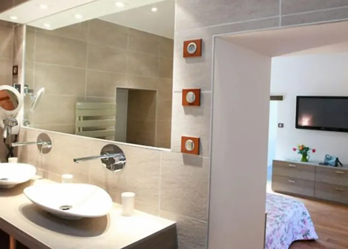 Alojamento de Acomodação e Pequeno-almoço Mas De L'ermitage