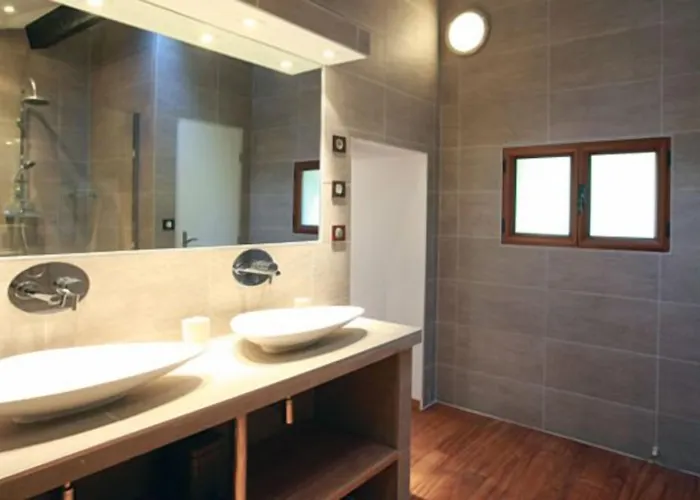 Alojamento de Acomodação e Pequeno-almoço Mas De L'ermitage Lattes